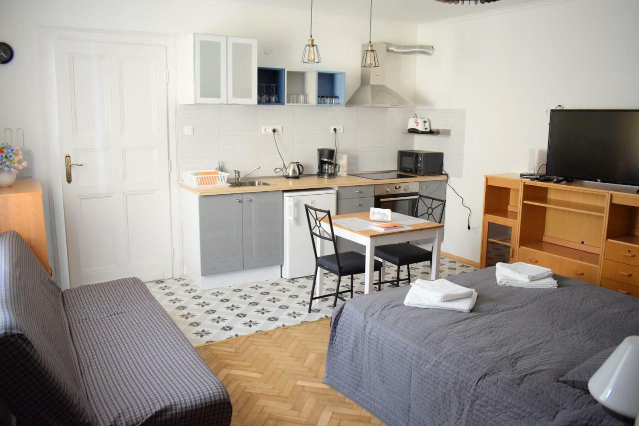 Diamond Astoria Apartments Budapest Exteriör bild