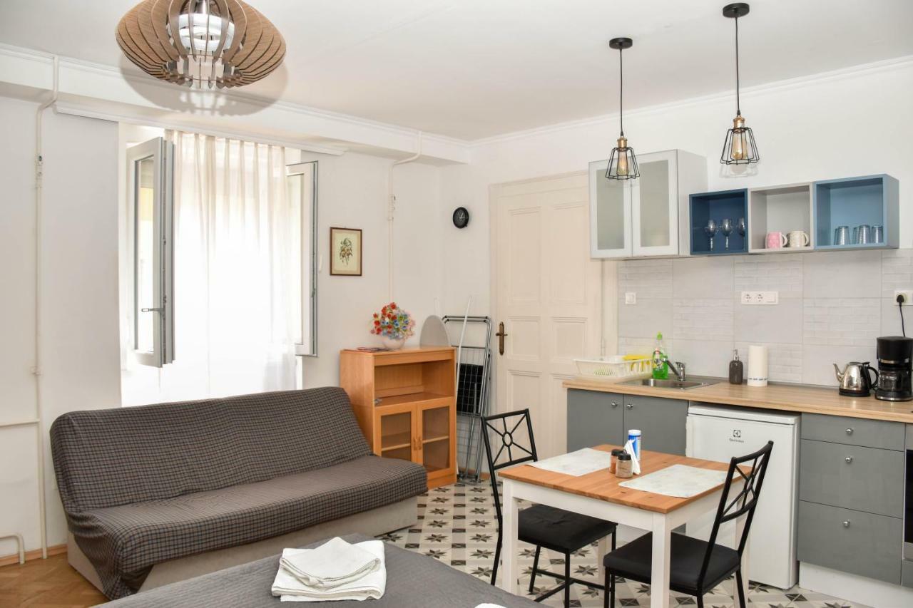 Diamond Astoria Apartments Budapest Exteriör bild